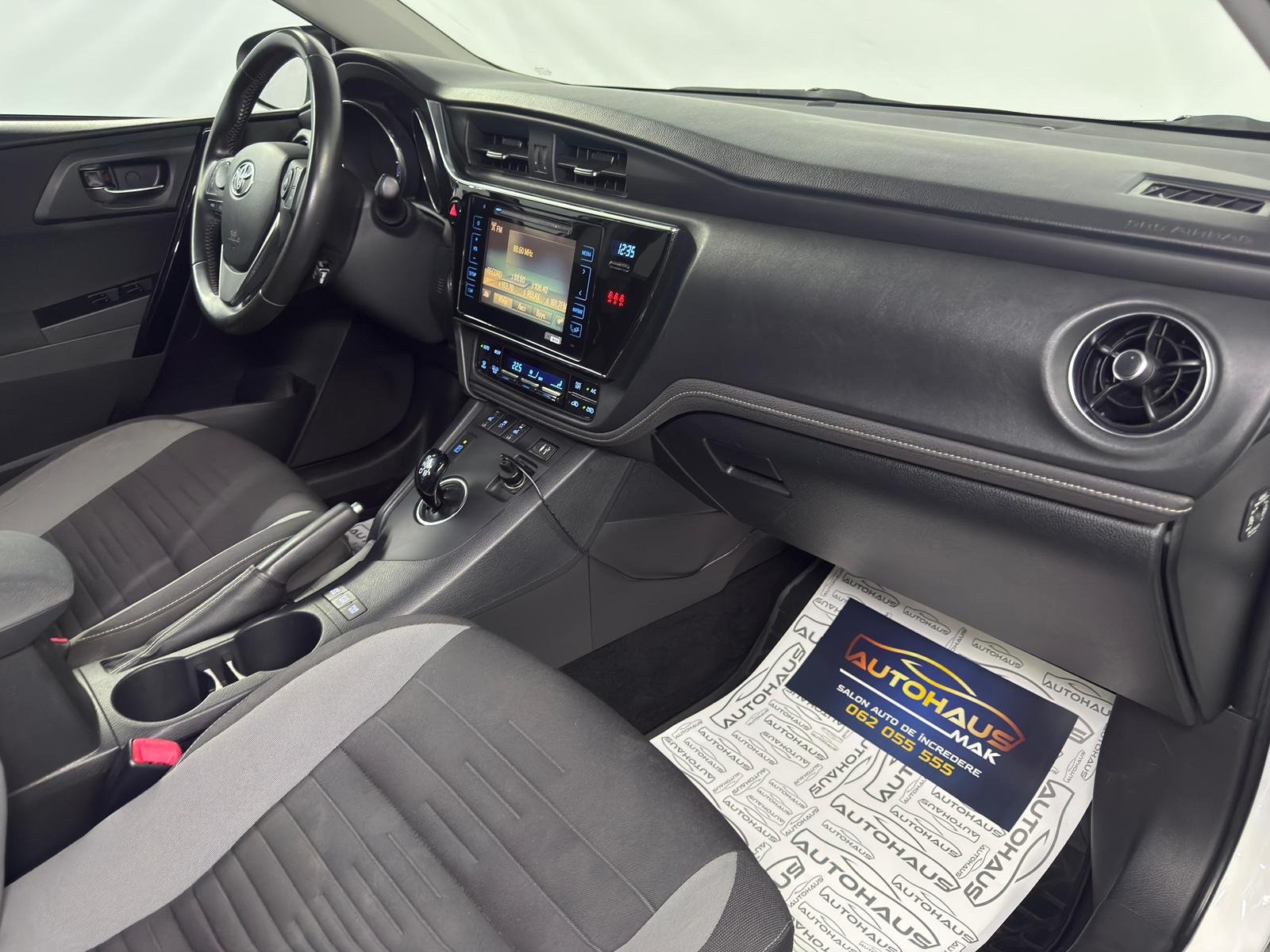 Toyota Auris 2012 - 2018 image