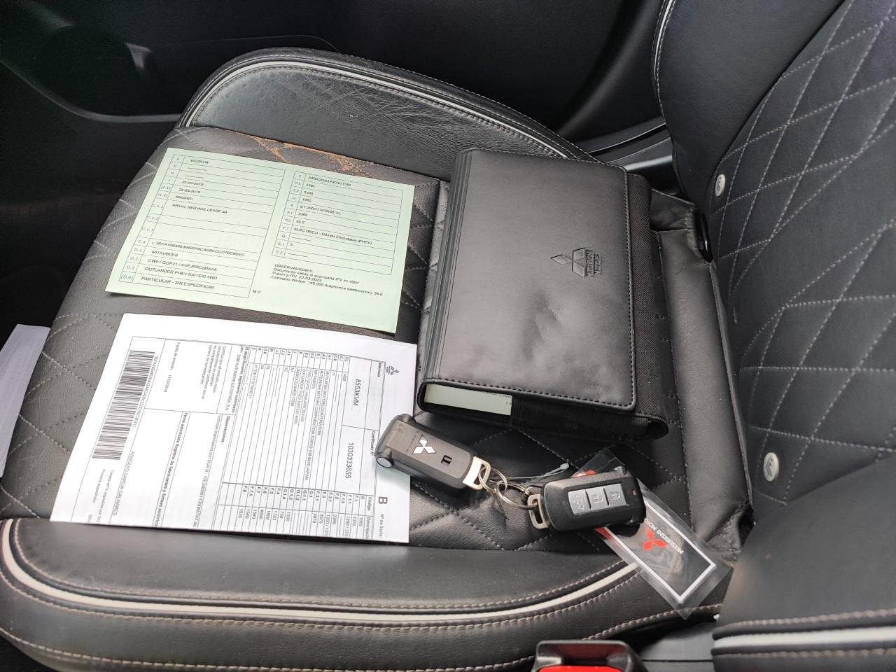 Mitsubishi Outlander I (2013 - 2018) image