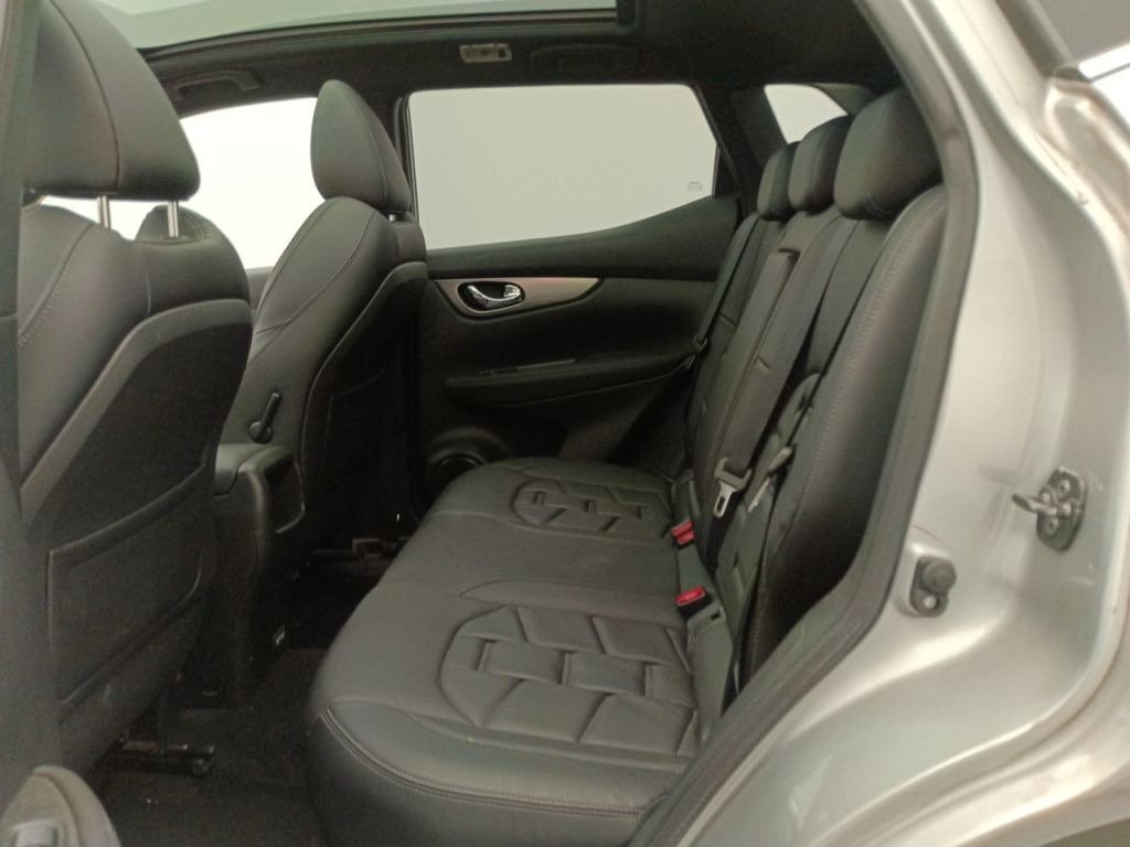 Nissan Qashqai J11 (2013 - 2021) image