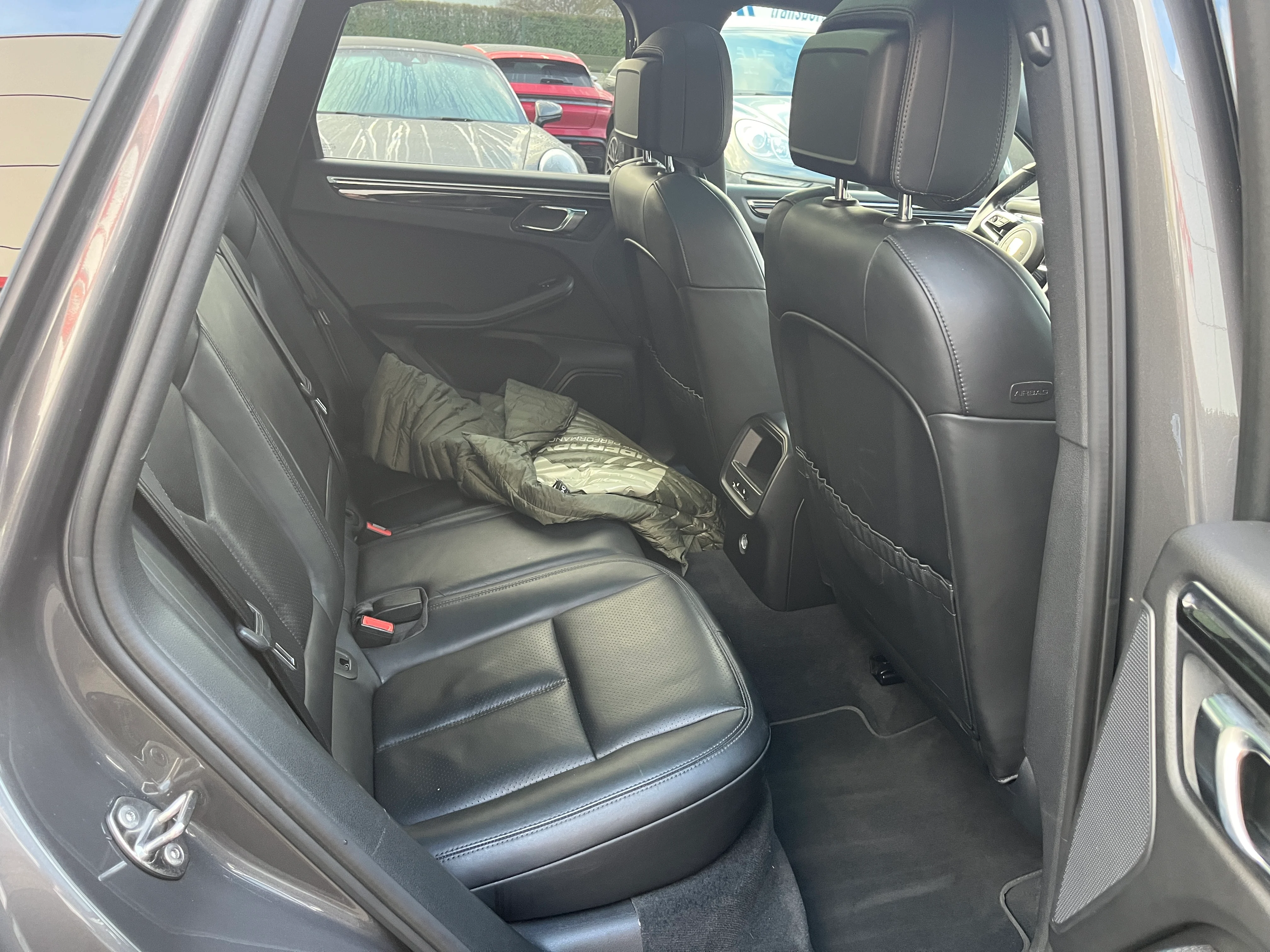 Porsche Macan I (2014 - 2021) image