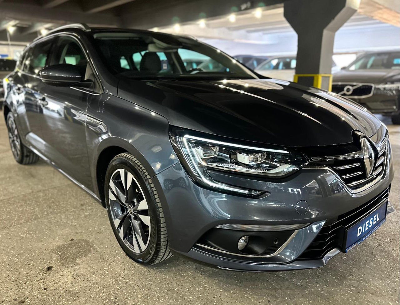 Renault Megane IV (2016 - ) image