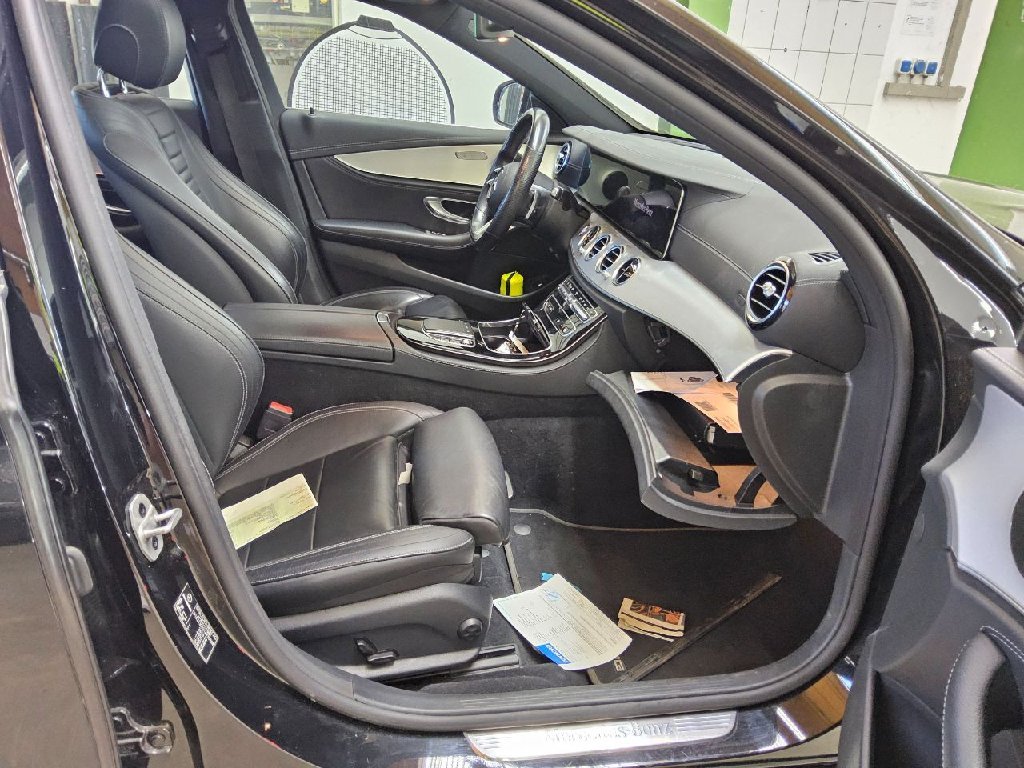 Mercedes-Benz E-Class W212 (2009 - 2016) image