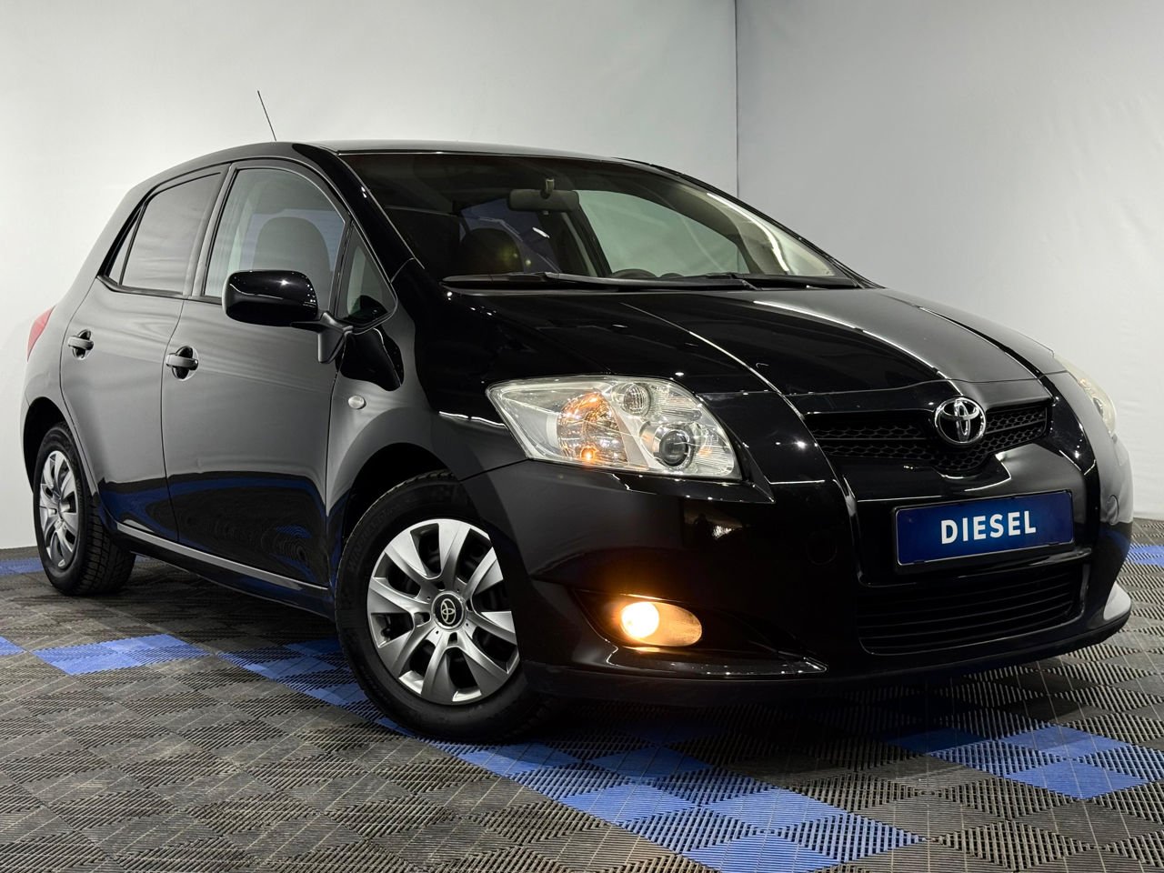 Toyota Auris 2006 - 2012 image