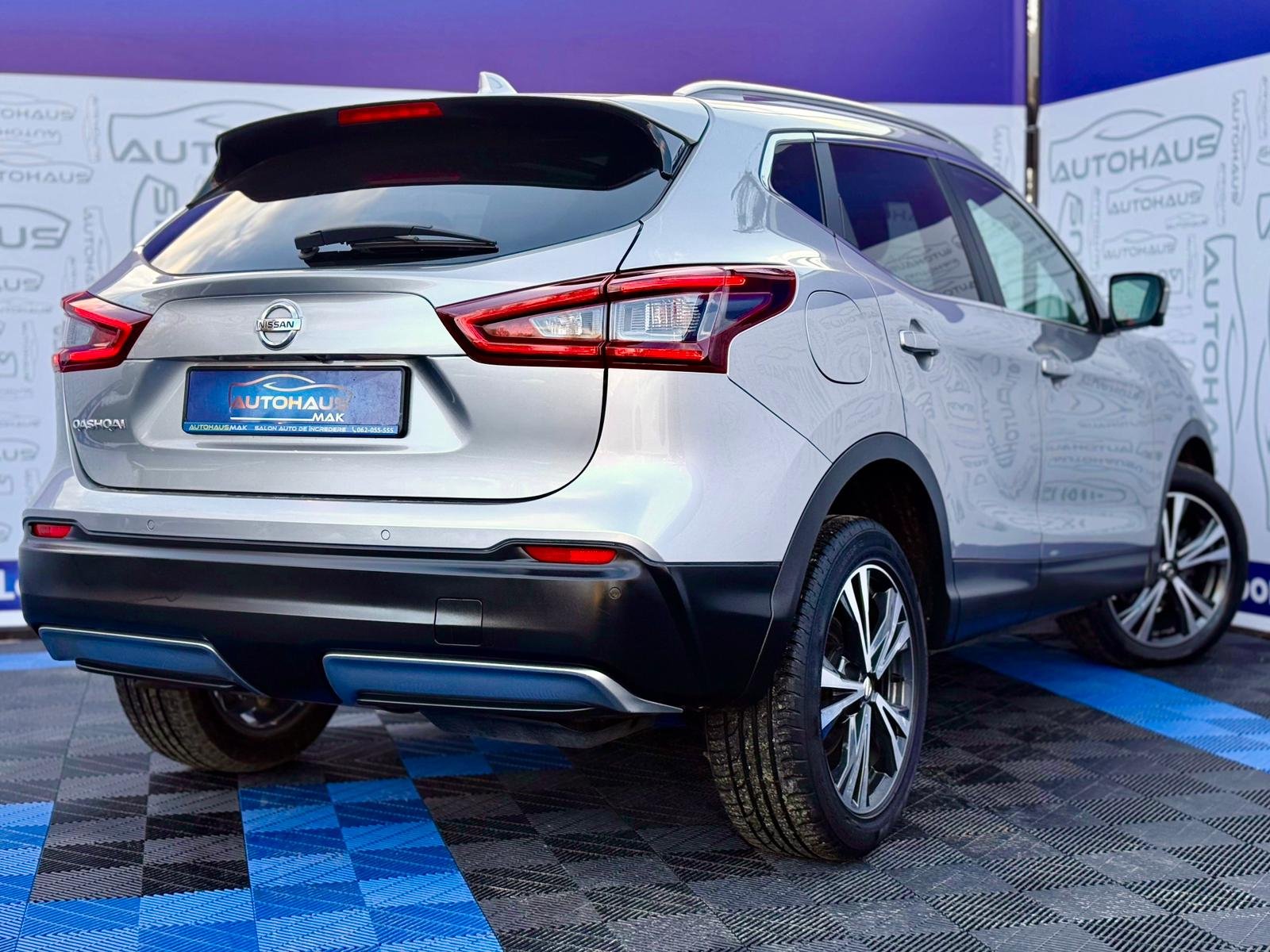 Nissan Qashqai J11 (2013 - 2021) image