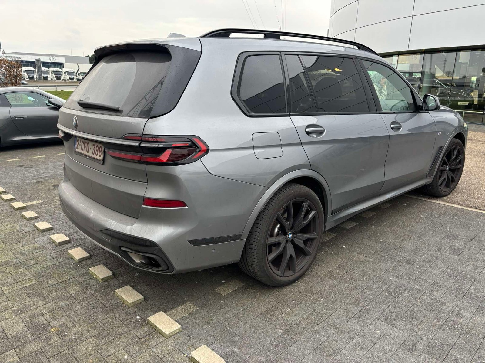 BMW X7 G07 (2018 - ) image