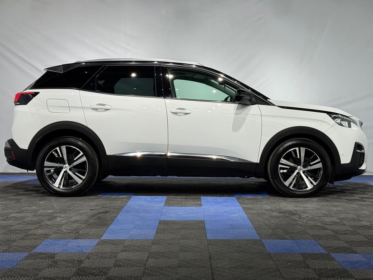 Peugeot 3008 II (2016 - ) image