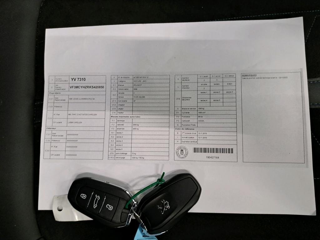 Peugeot 5008 II (2017 - ) image