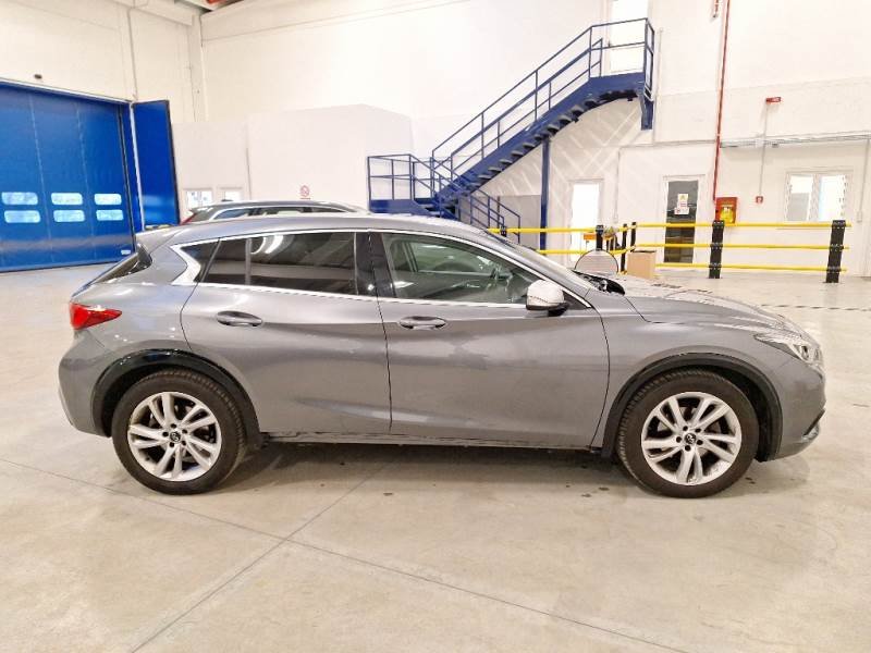 Infiniti Q30 I (2015 - 2020) image