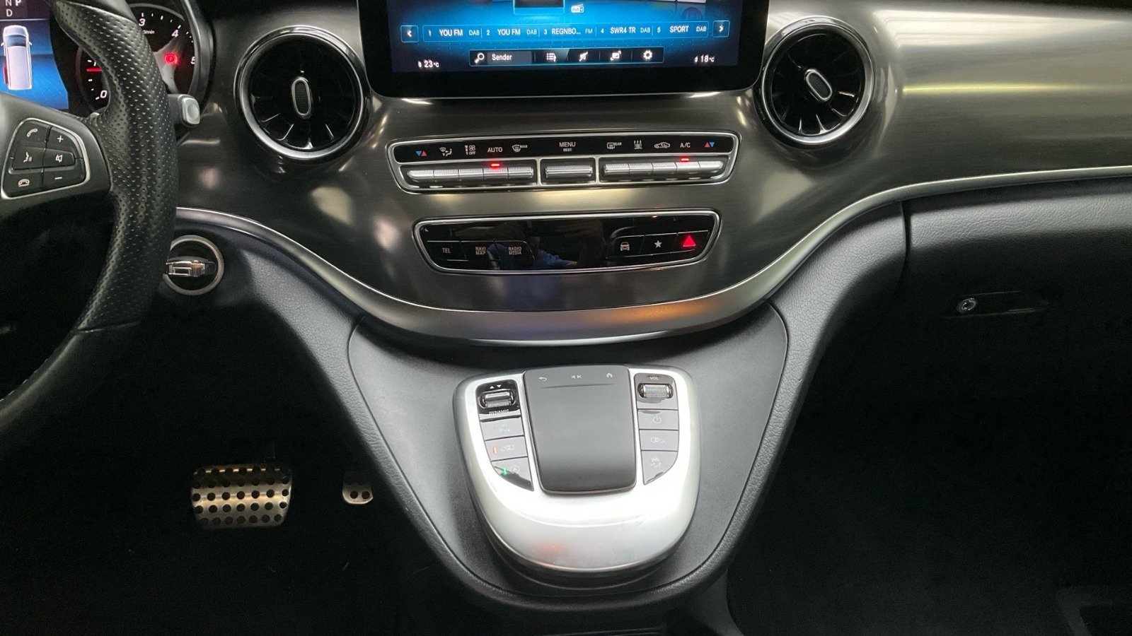 Mercedes-Benz V-Class W447 (2014 - ) image