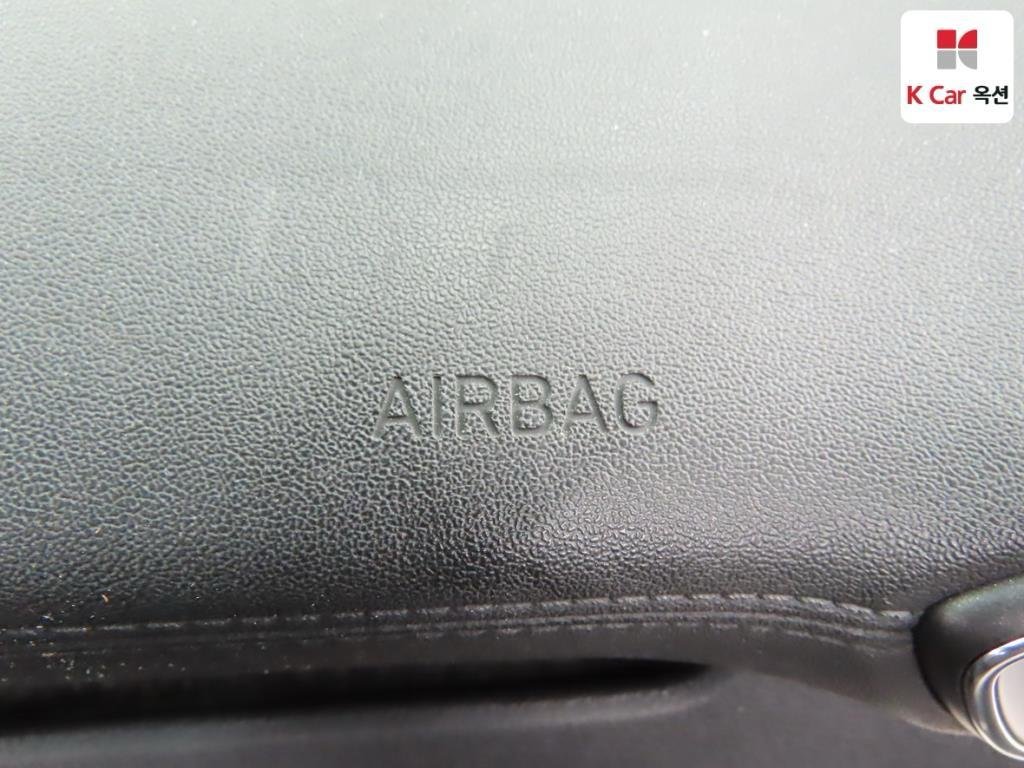 Hyundai Santa Fe IV (2018 - ) image