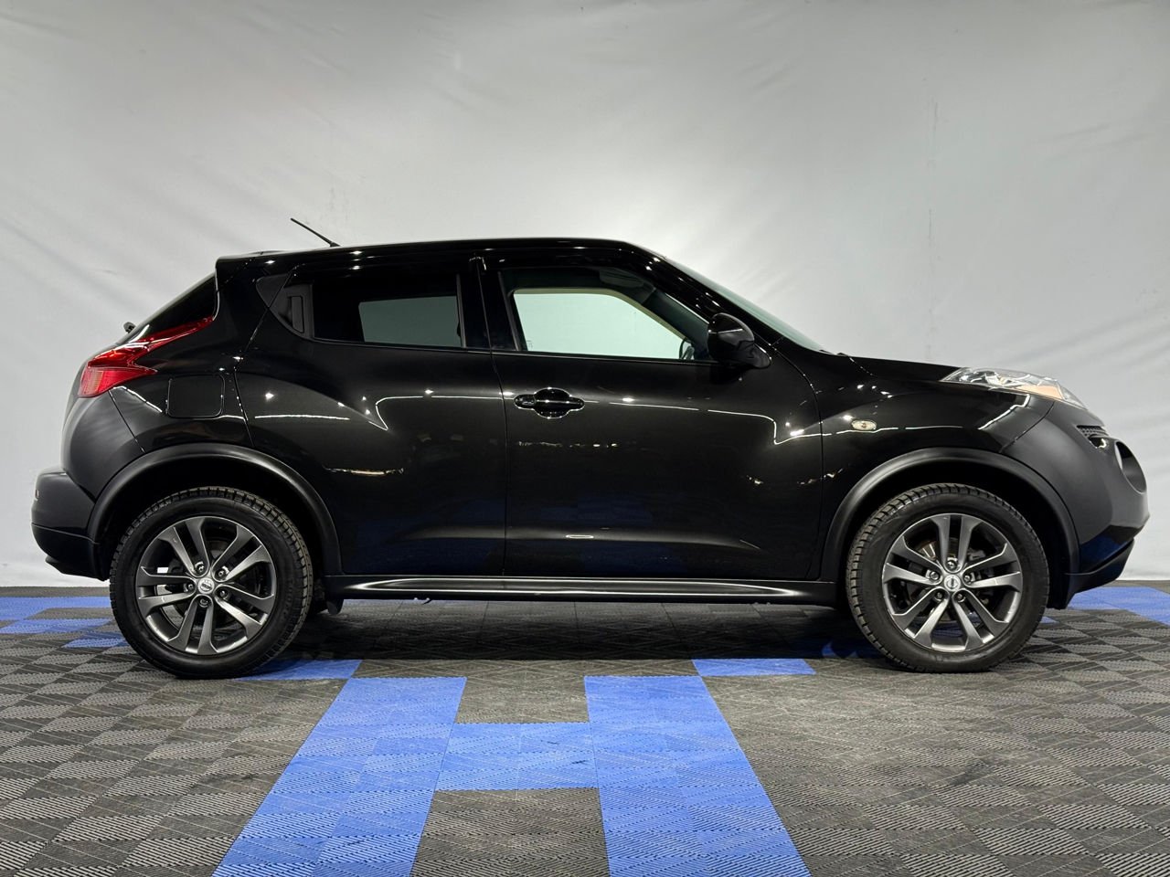 Nissan Juke I (2010 - 2019) image