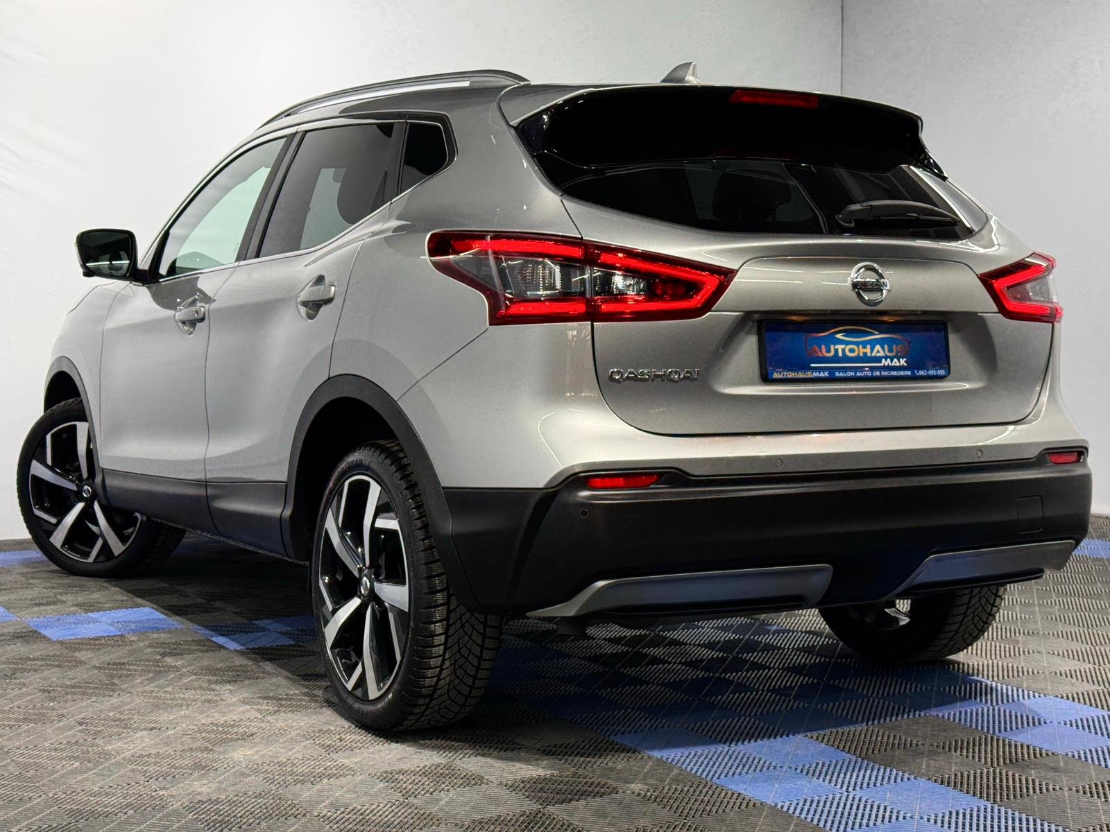 Nissan Qashqai J11 (2013 - 2021) image