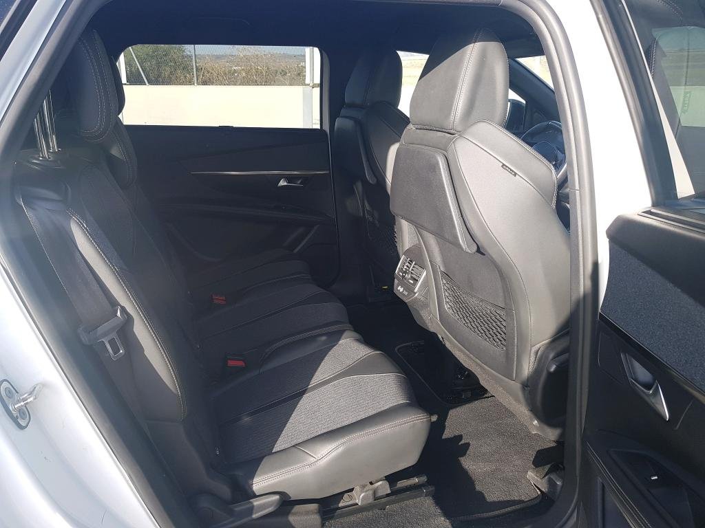 Peugeot 5008 II (2017 - ) image