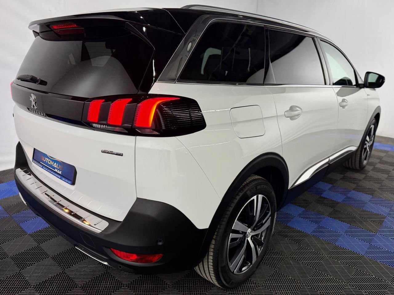 Peugeot 5008 II (2017 - ) image