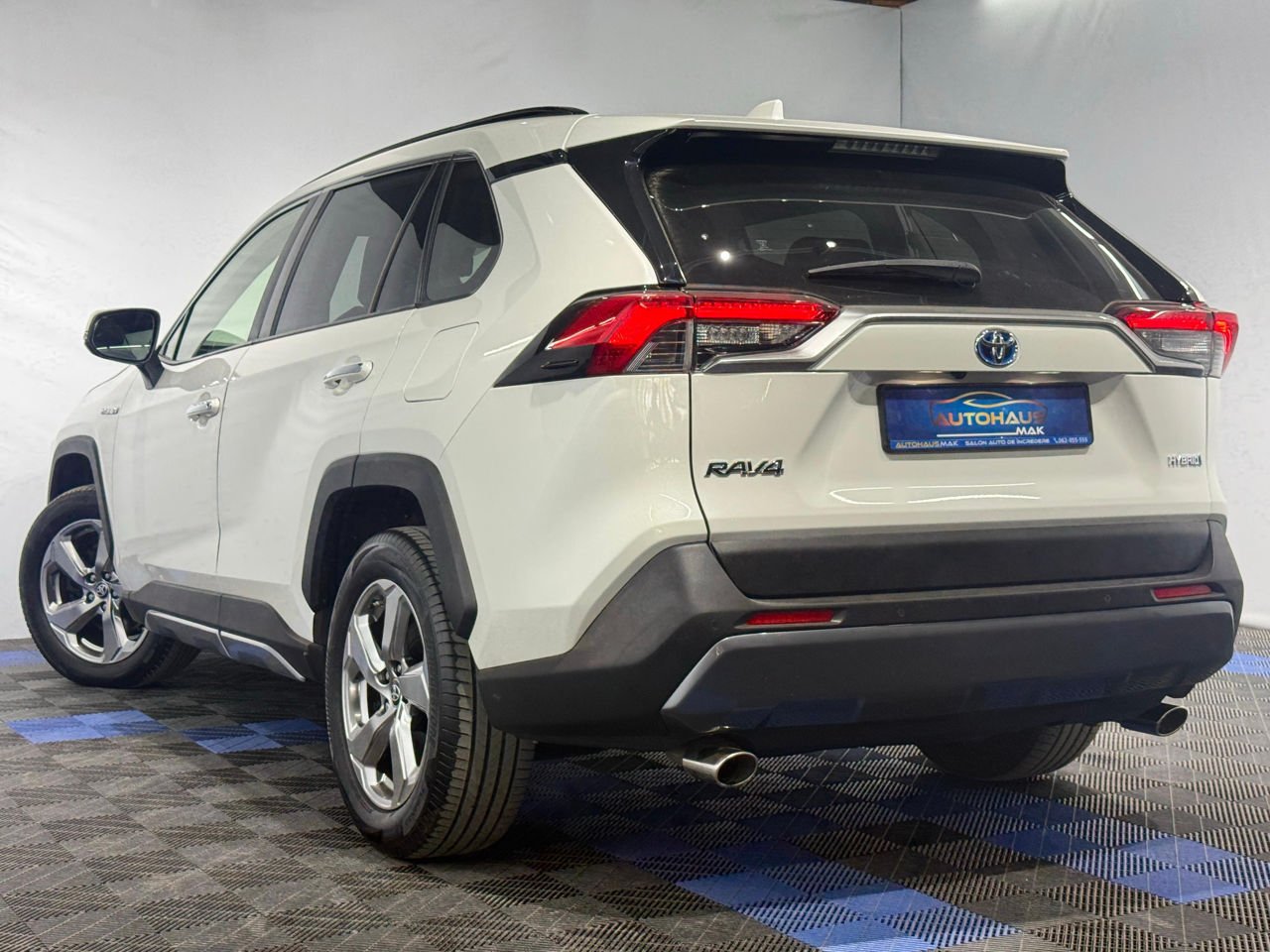 Toyota RAV4 2018 - image