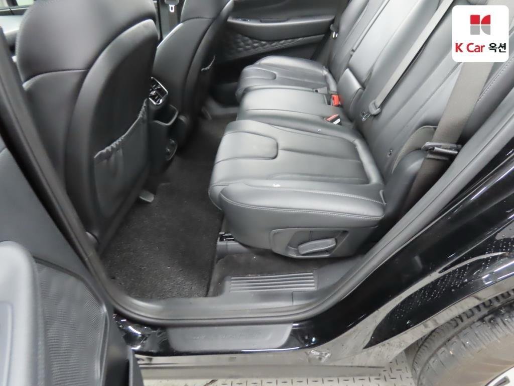 Hyundai Santa Fe IV (2018 - ) image