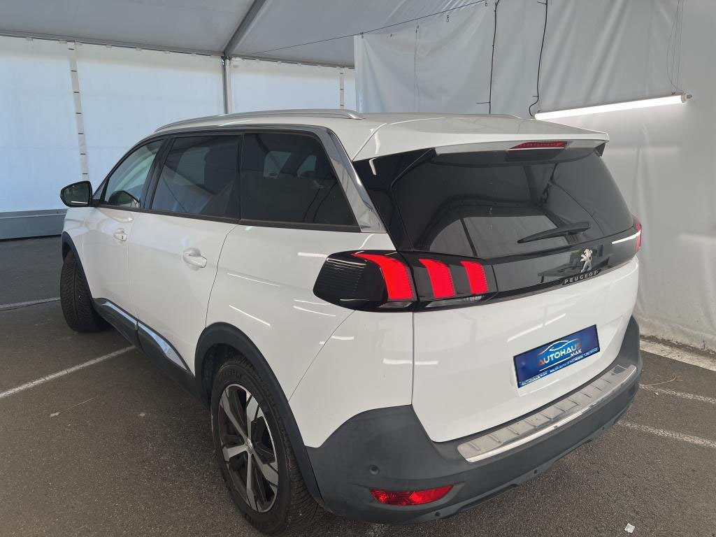 Peugeot 5008 II (2017 - ) image