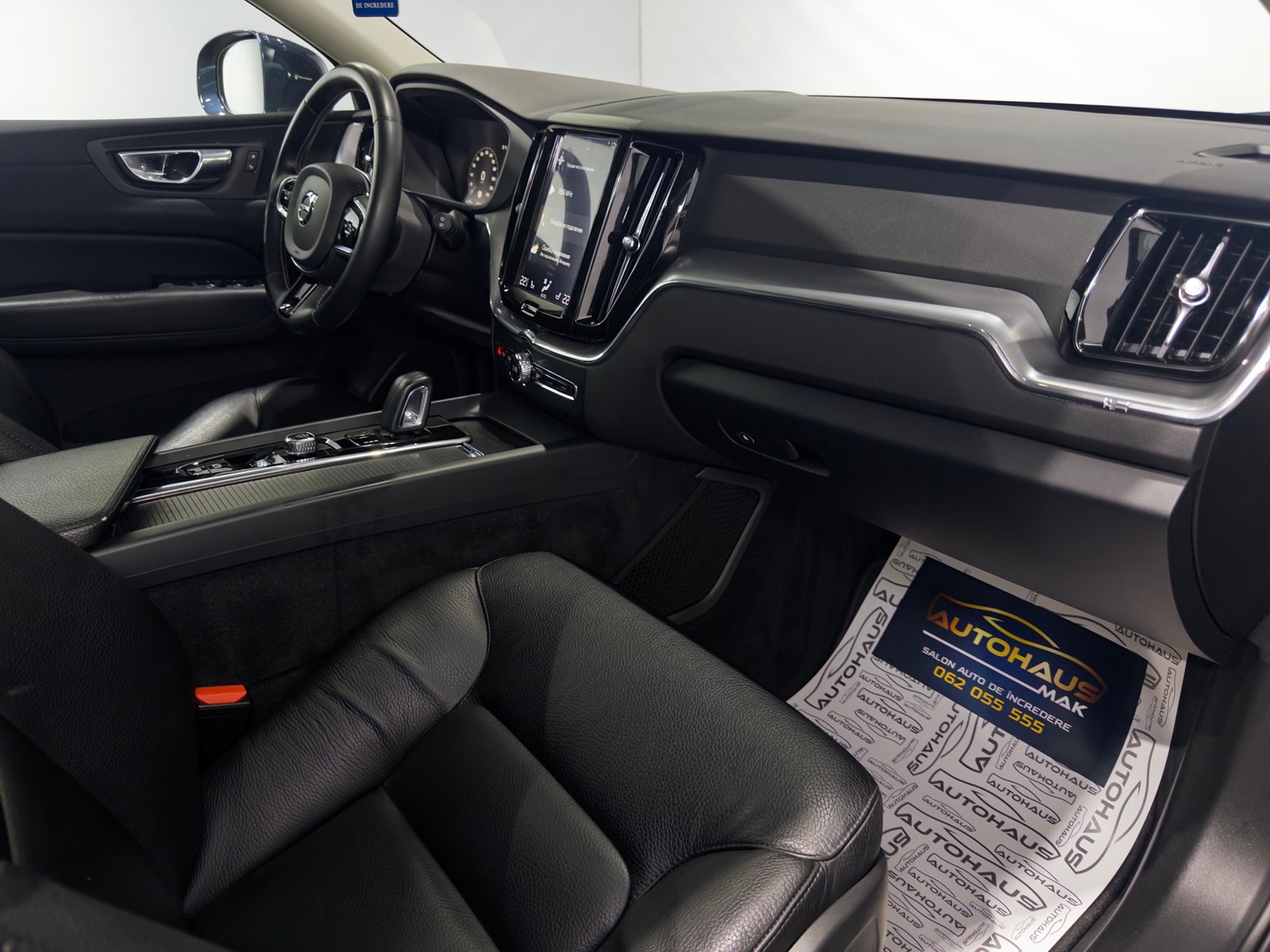 Volvo XC60 2019 - image