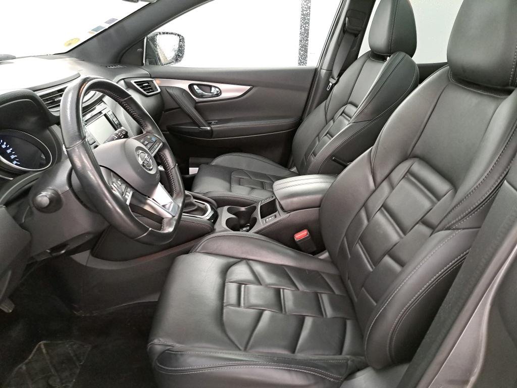 Nissan Qashqai J11 (2013 - 2021) image
