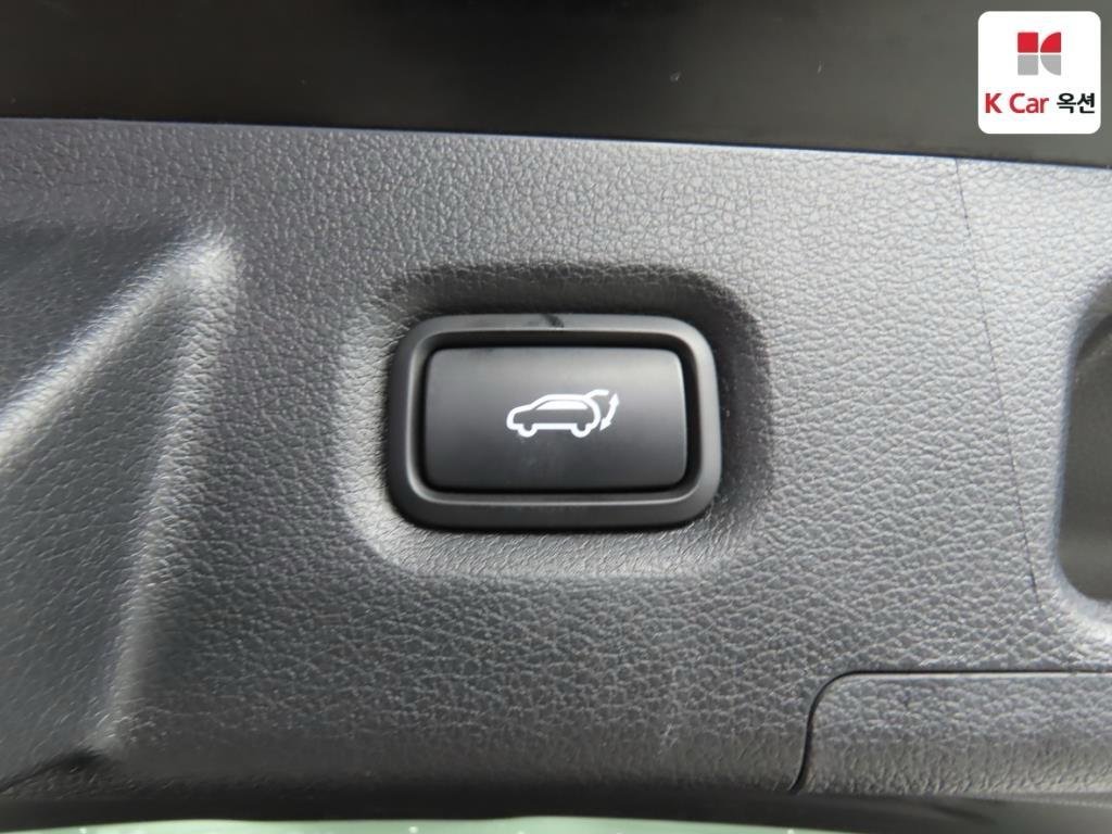 Hyundai Santa Fe IV (2018 - ) image