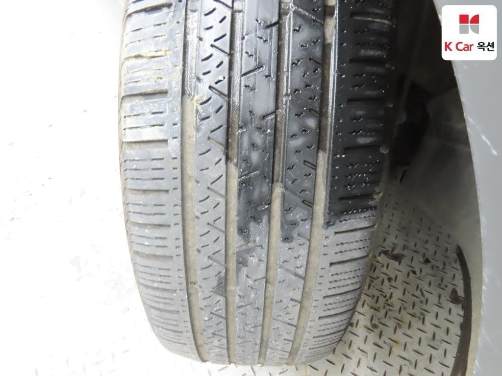 Hyundai Santa Fe IV (2018 - ) image