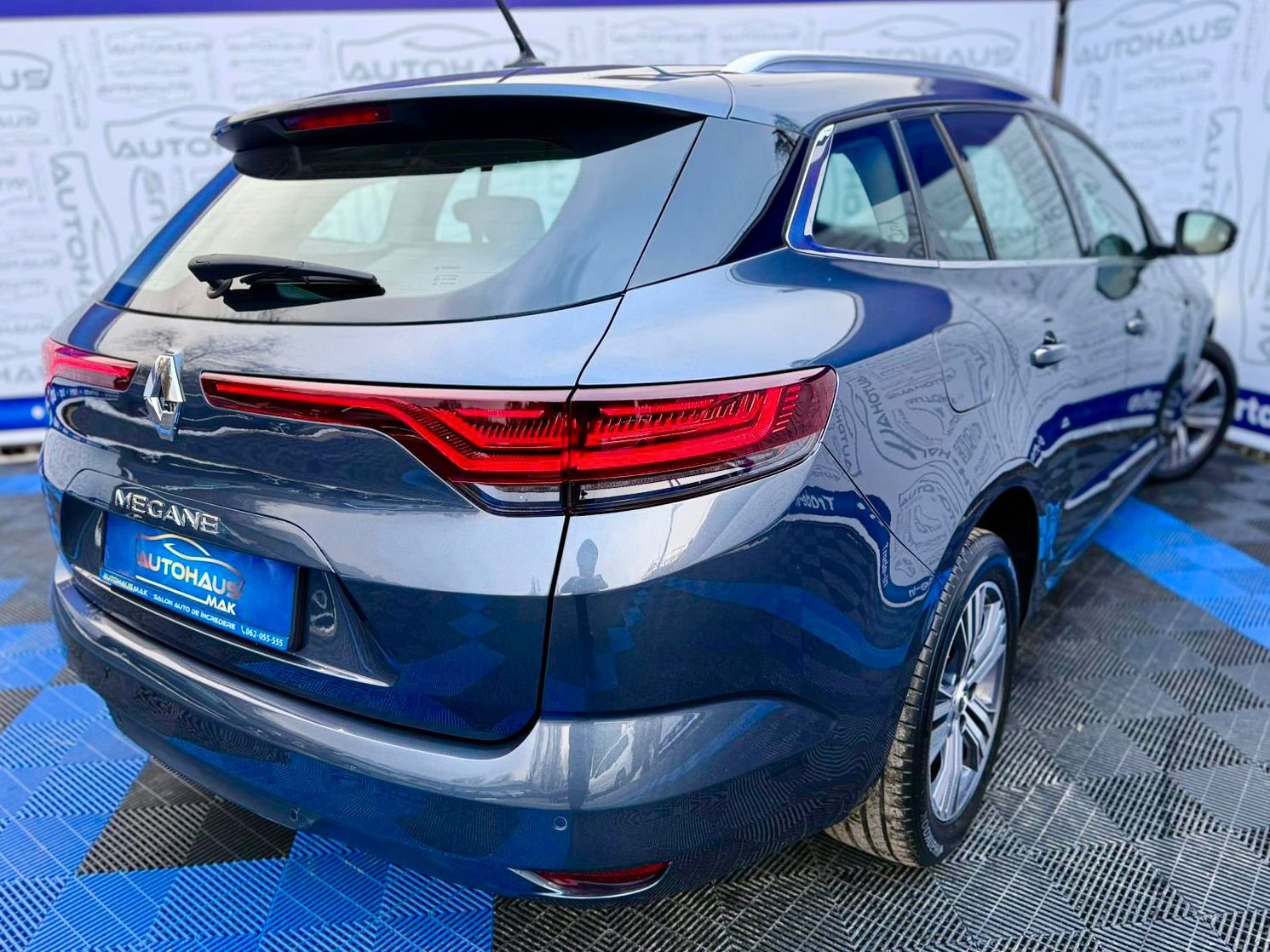 Renault Megane IV (2016 - ) image