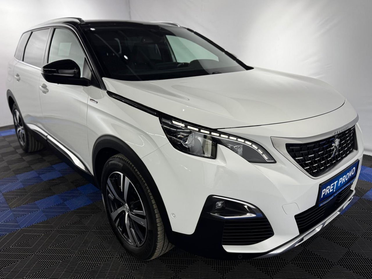 Peugeot 5008 II (2017 - ) image