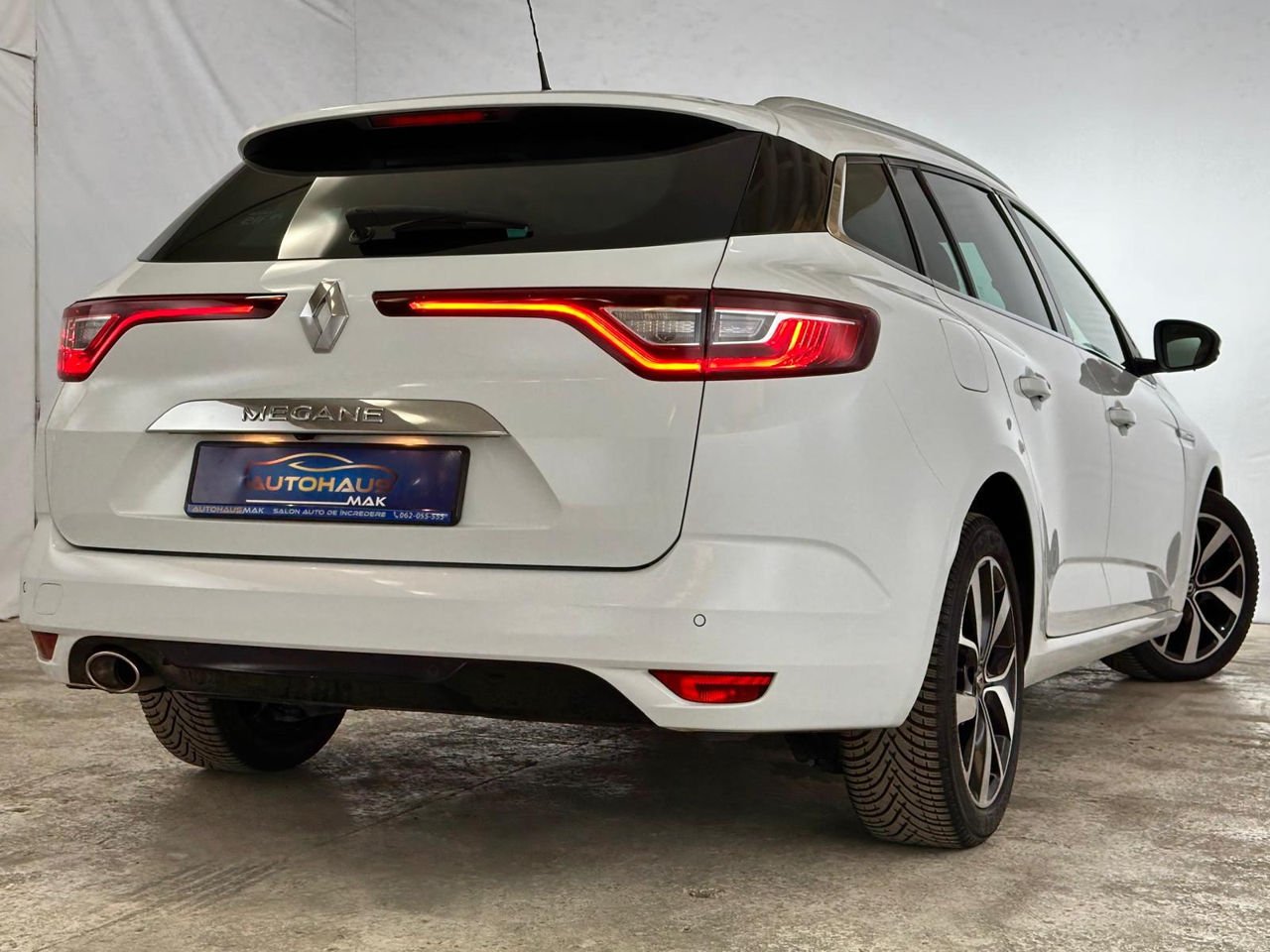 Renault Megane IV (2016 - ) image