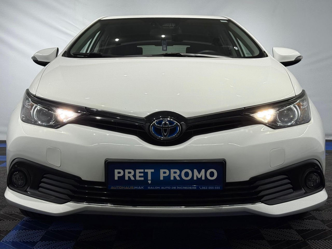 Toyota Auris 2012 - 2018 image
