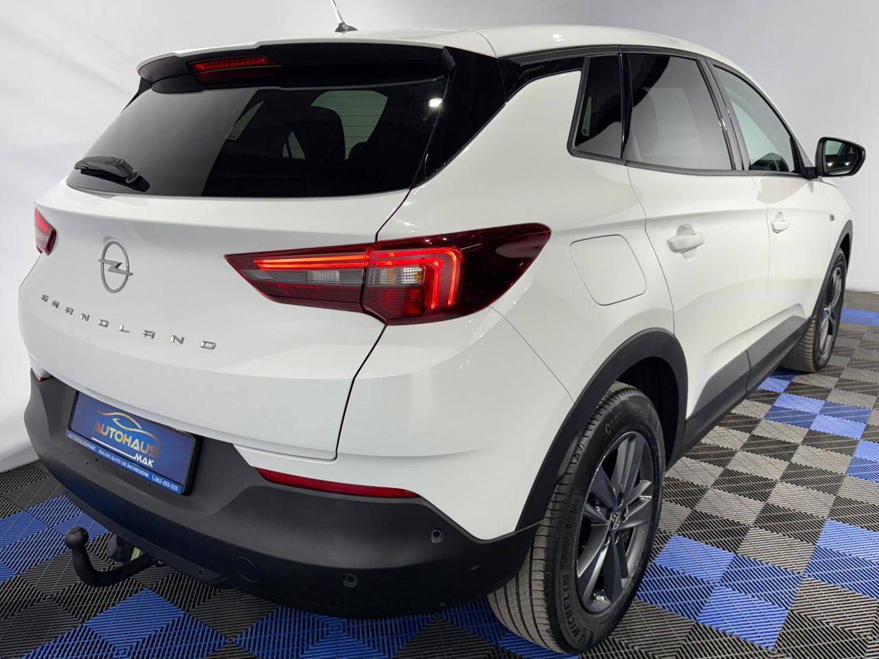 Opel Grandland A (2017 - ) image