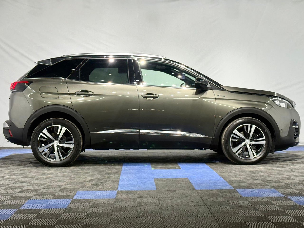 Peugeot 3008 II (2016 - ) image