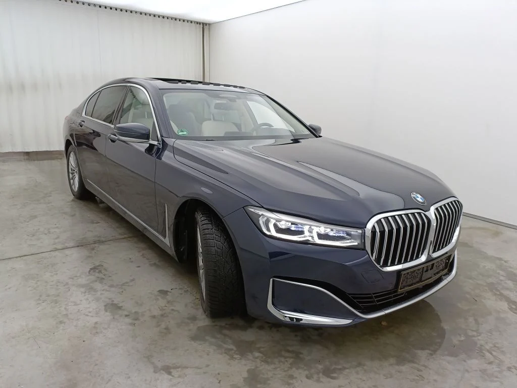 BMW 7 Series G11/G12 (2015 - 2022) image