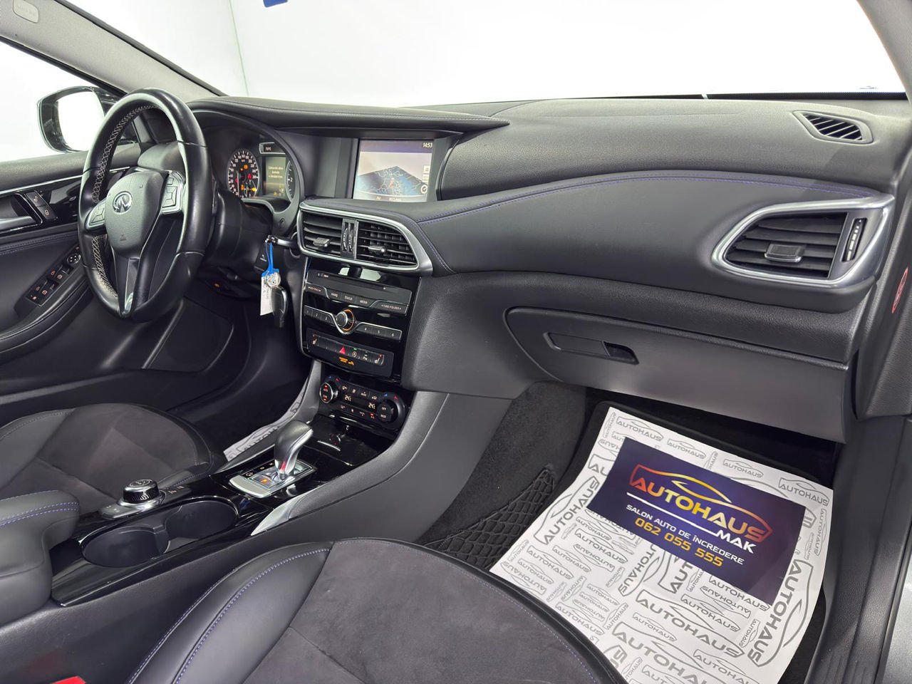 Infiniti Q30 I (2015 - 2020) image