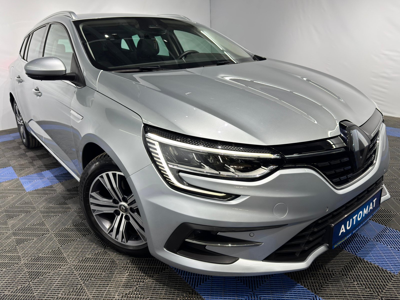 Renault Megane IV (2016 - ) image