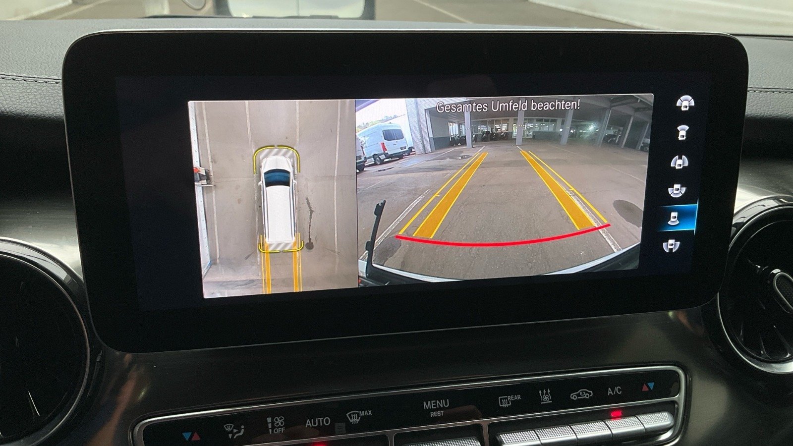 Mercedes-Benz V-Class W447 (2014 - ) image