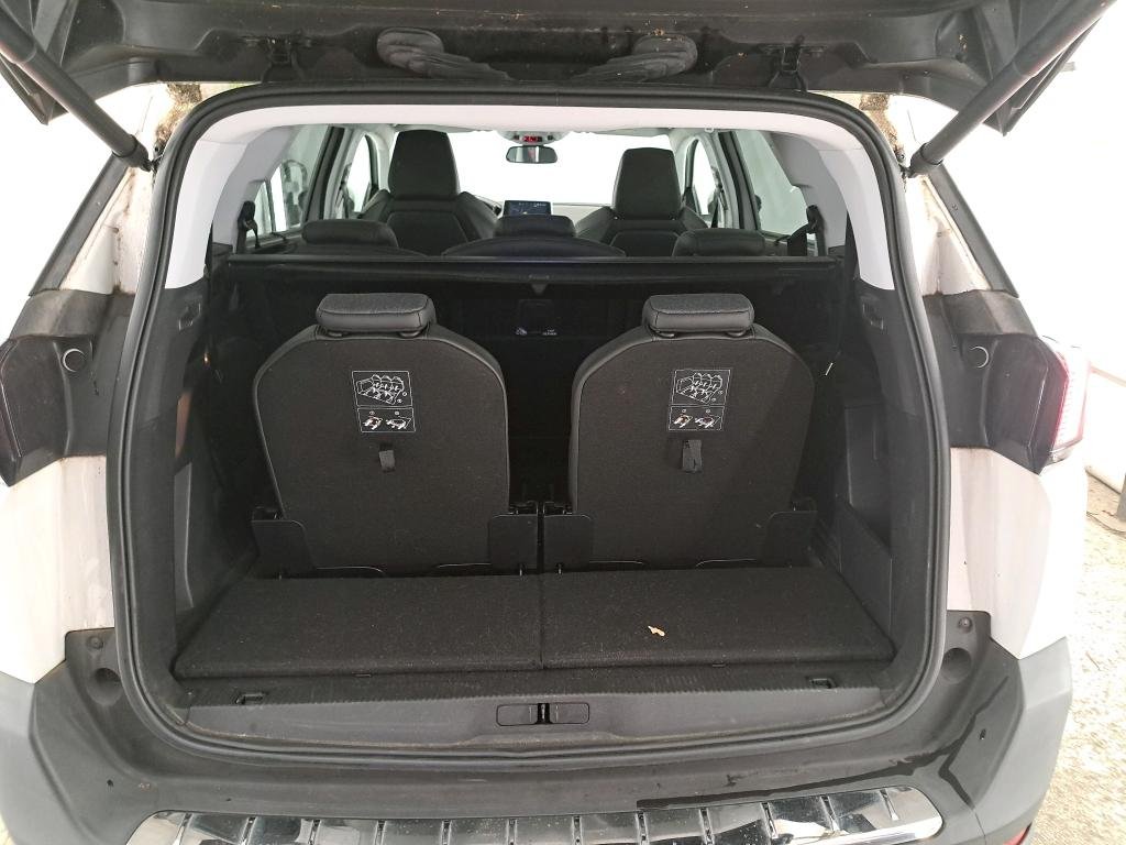 Peugeot 5008 II (2017 - ) image