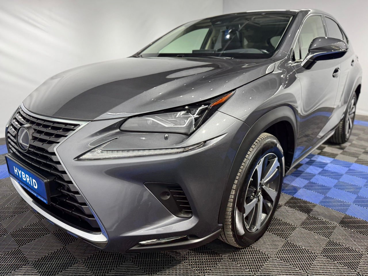 Lexus NX I (2014 - 2021) image