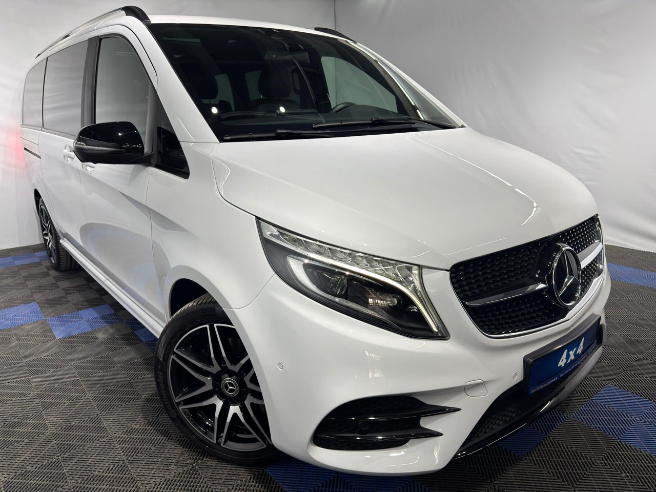 Mercedes-Benz V-Class W447 (2014 - ) image