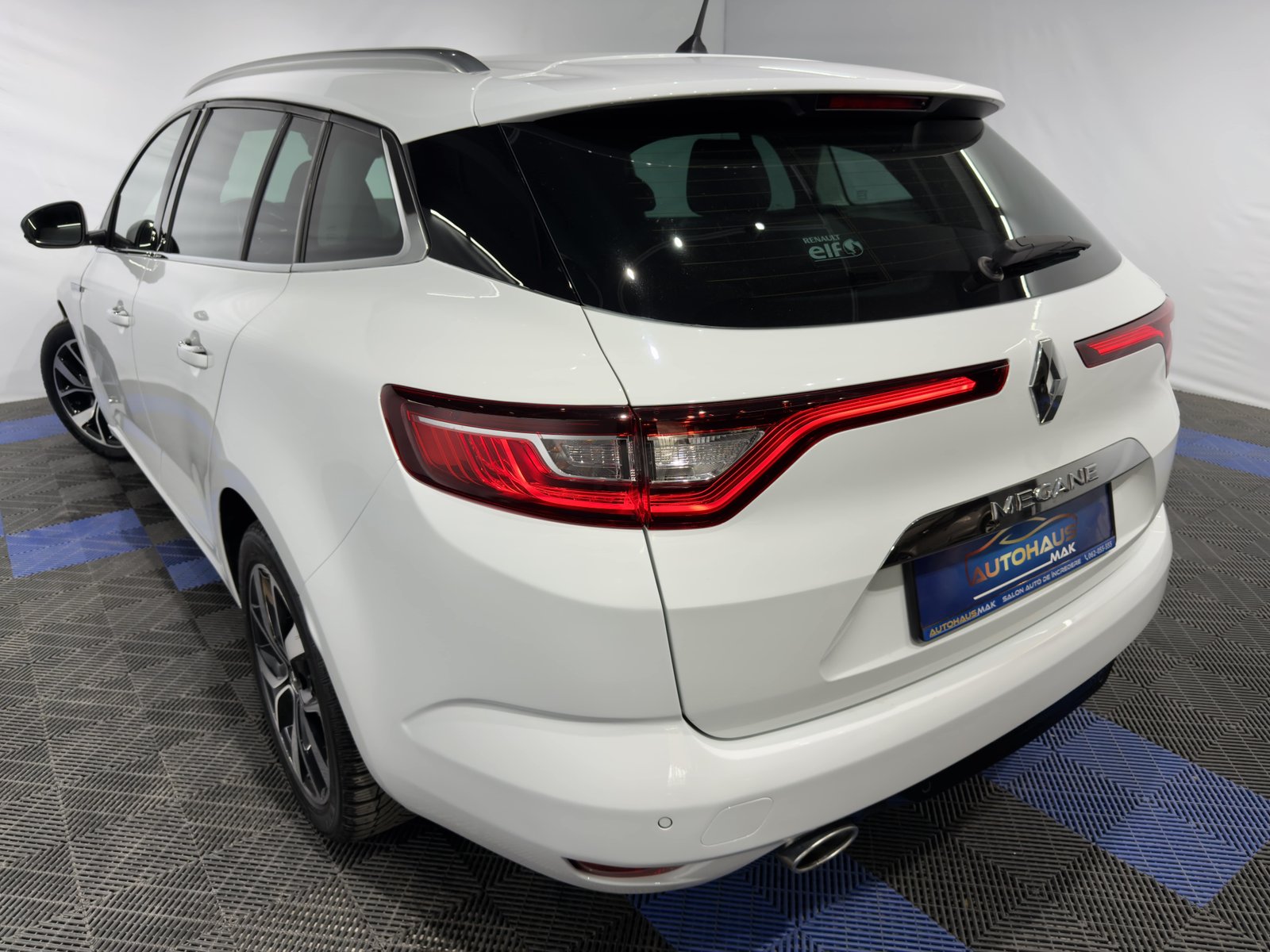 Renault Megane IV (2016 - ) image