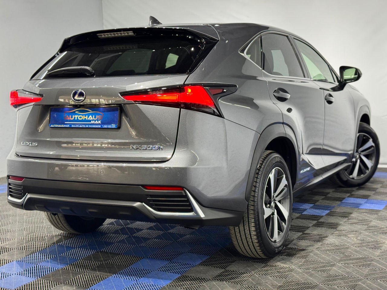 Lexus NX I (2014 - 2021) image