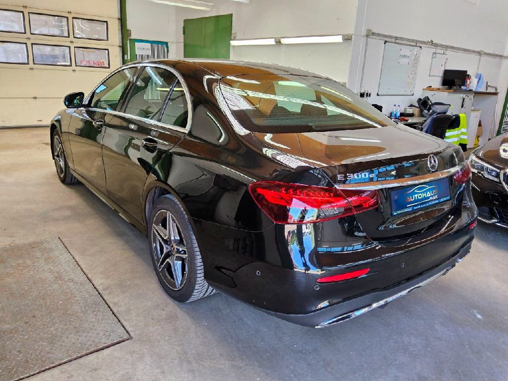 Mercedes-Benz E-Class W212 (2009 - 2016) image