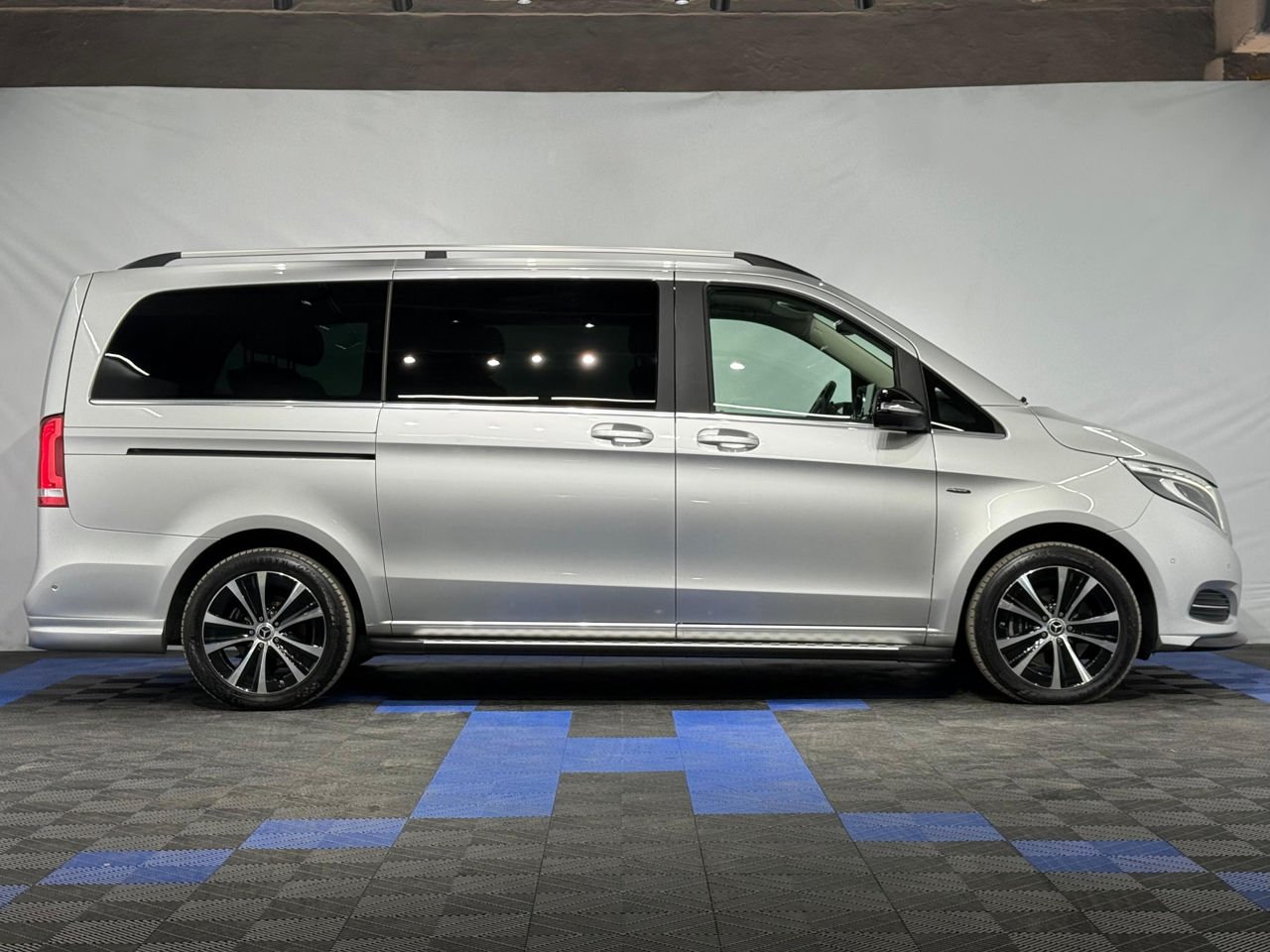 Mercedes-Benz V-Class W447 (2014 - ) image