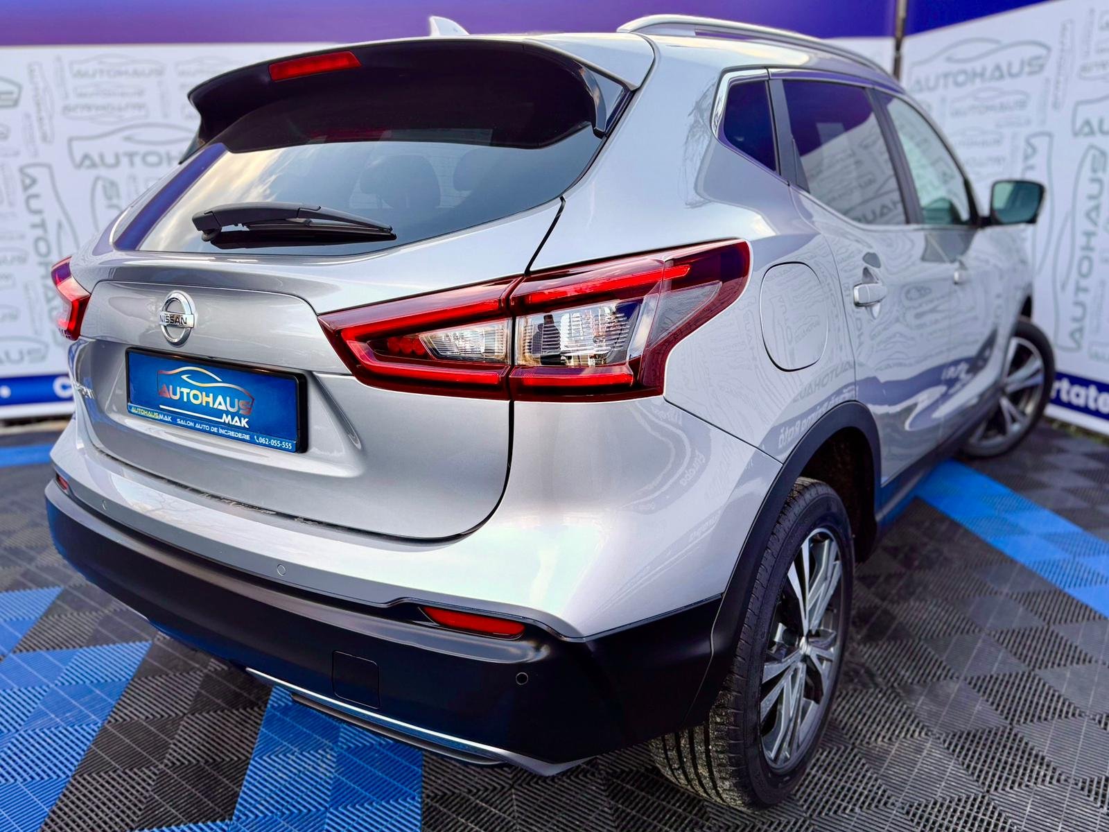 Nissan Qashqai J11 (2013 - 2021) image