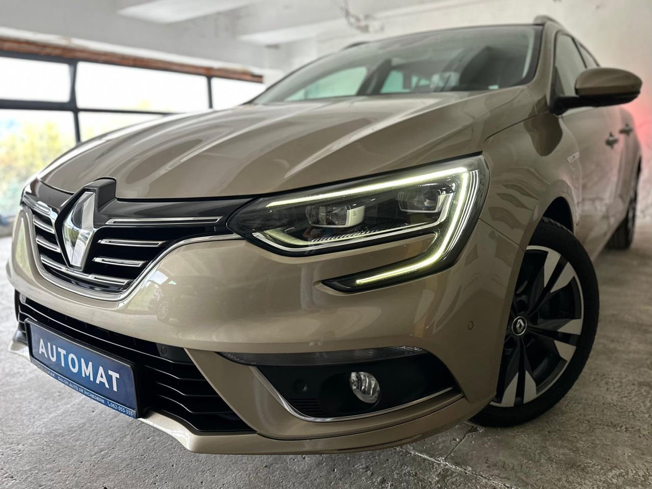 Renault Megane IV (2016 - ) image