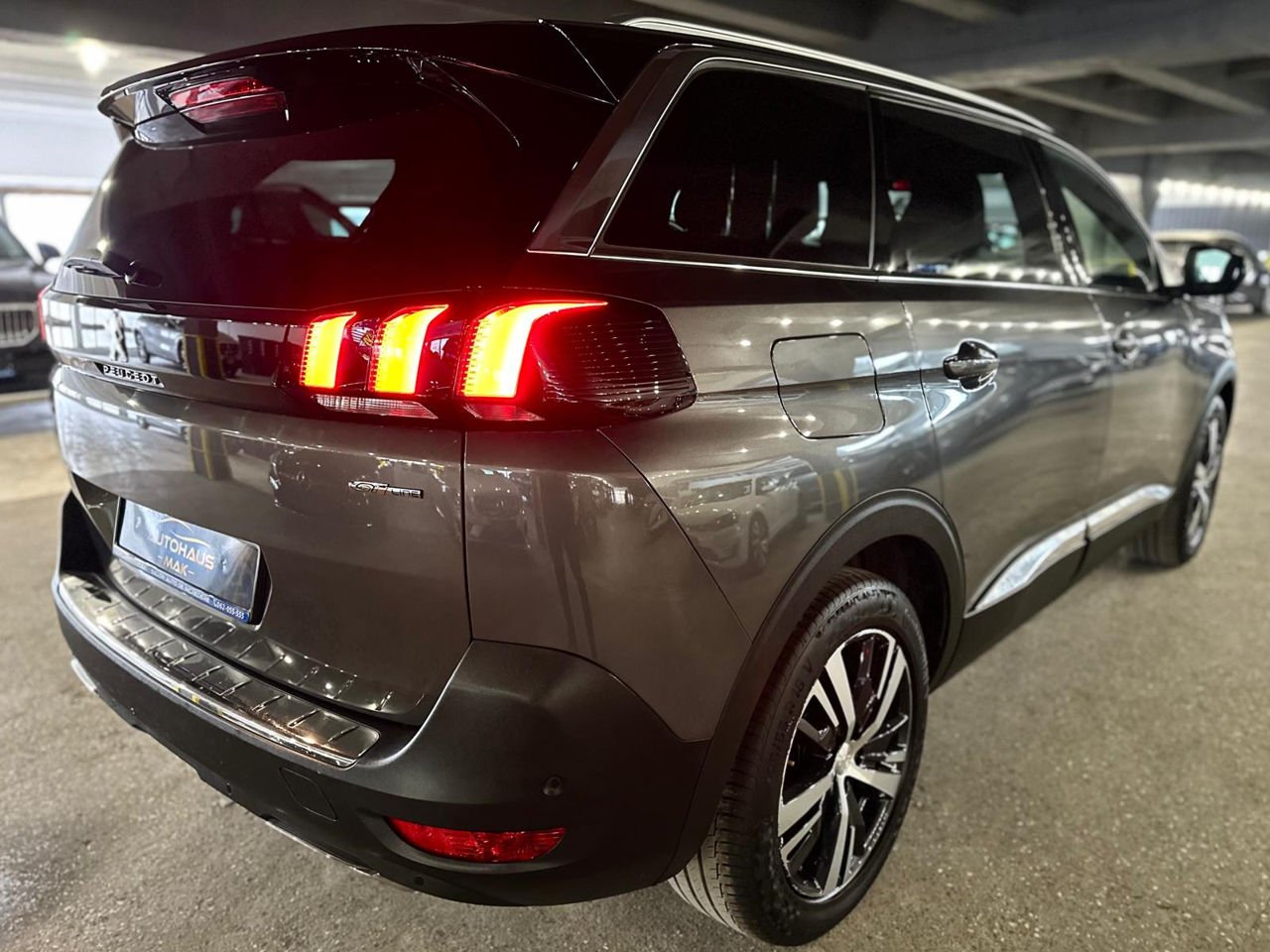 Peugeot 5008 II (2017 - ) image