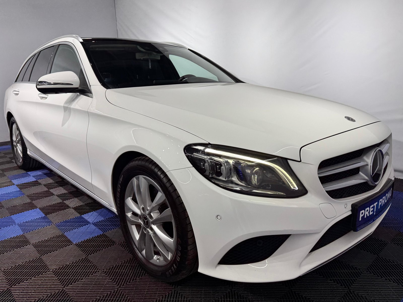Mercedes-Benz C-Class W205 (2014 - 2021) image