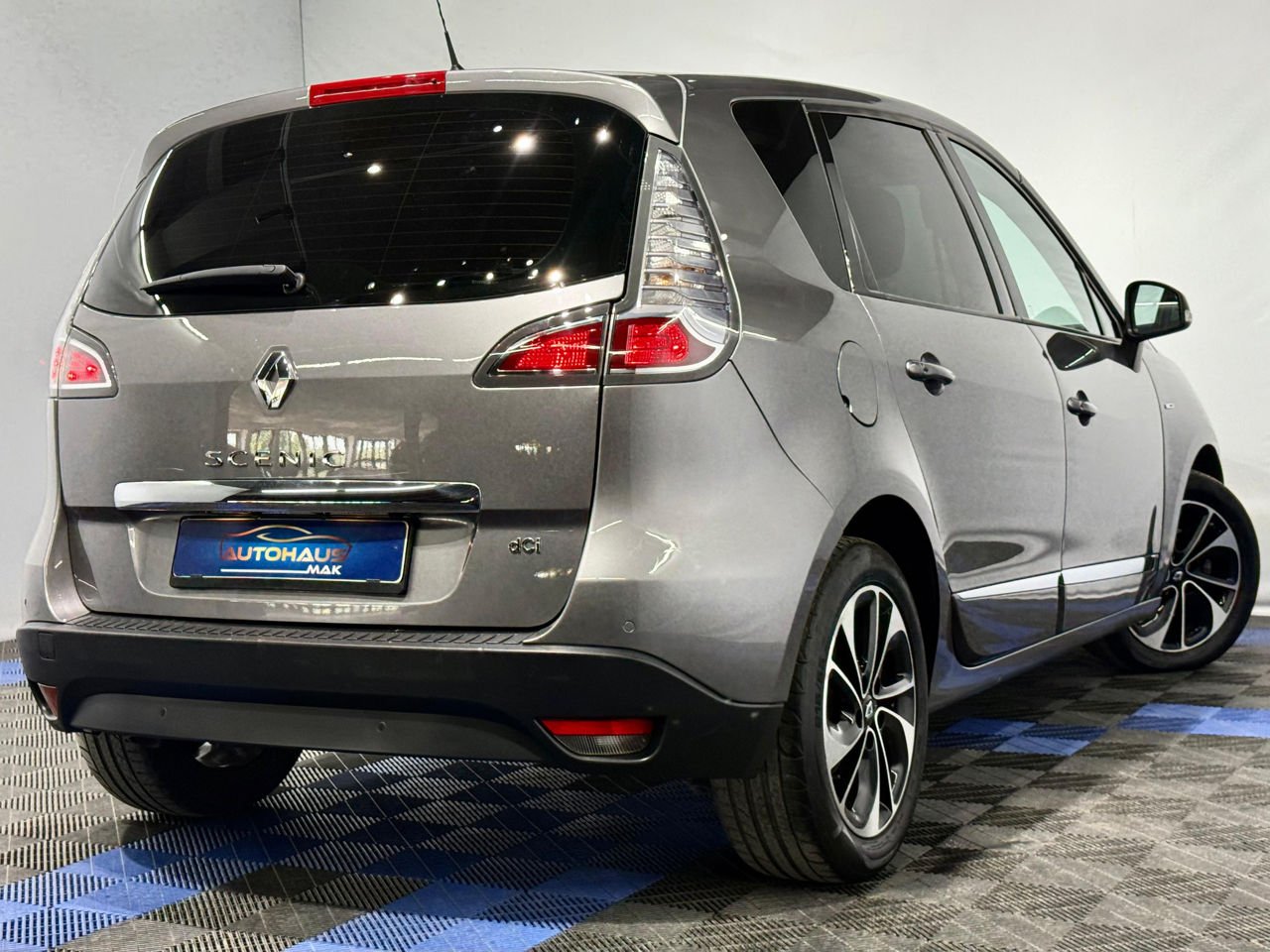 Renault Scenic III (2009 - 2016) image