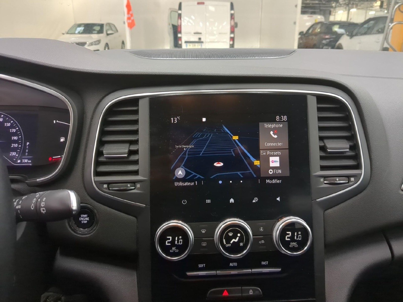 Renault Megane IV (2016 - ) image