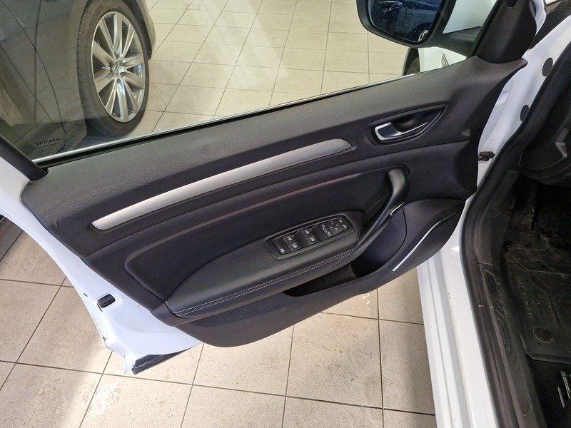 Renault Megane IV (2016 - ) image