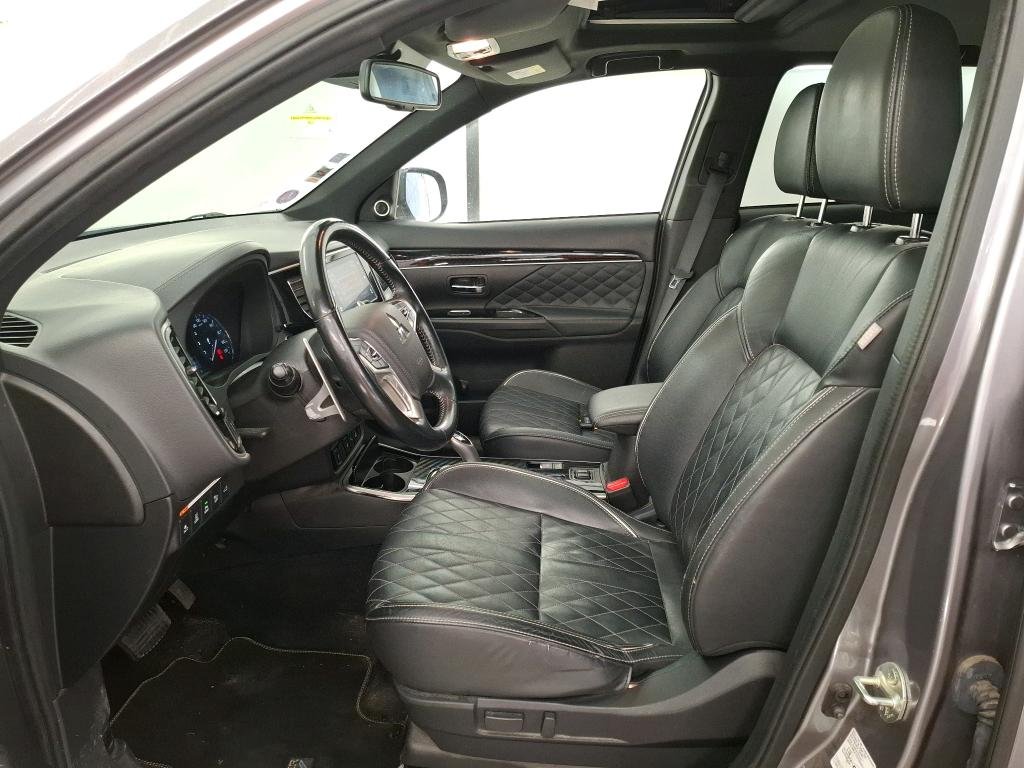 Mitsubishi Outlander III (2012 - 2021) image